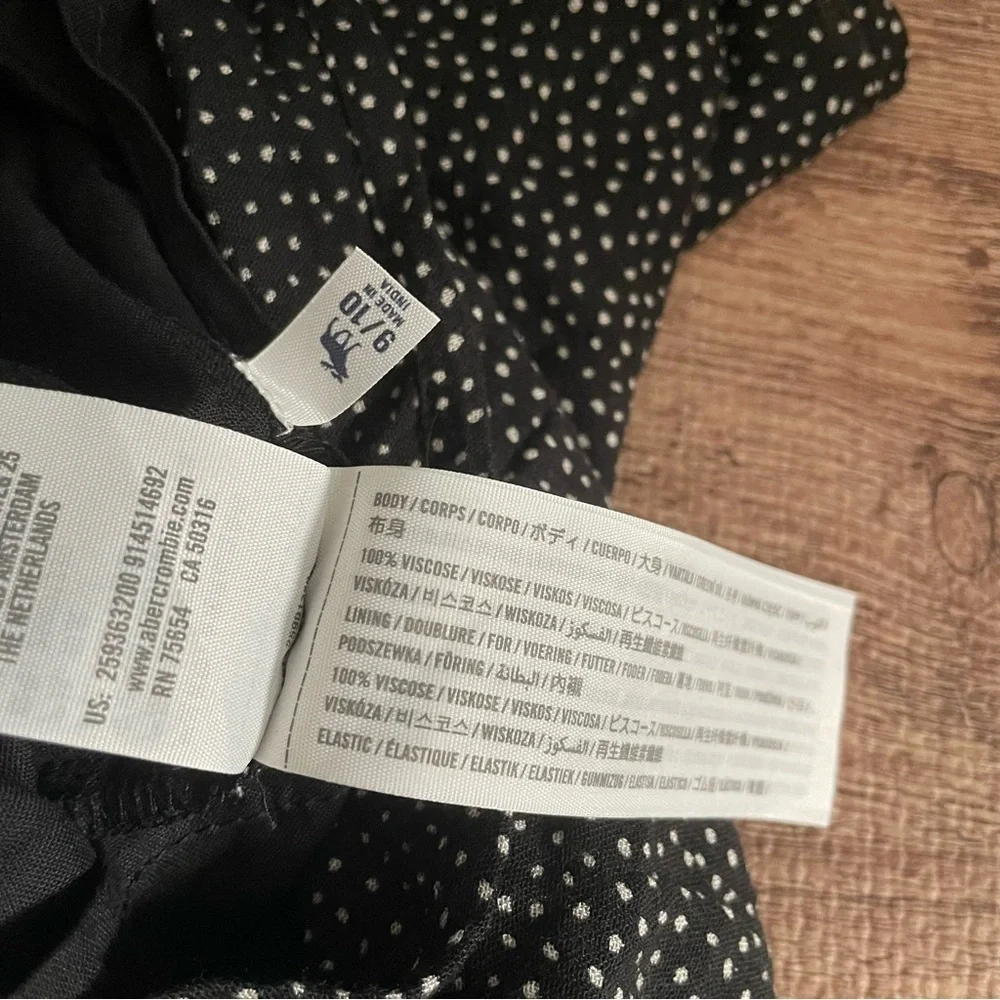 Abercrombie Kids Black and White Polka Dot Romper Size 9/10